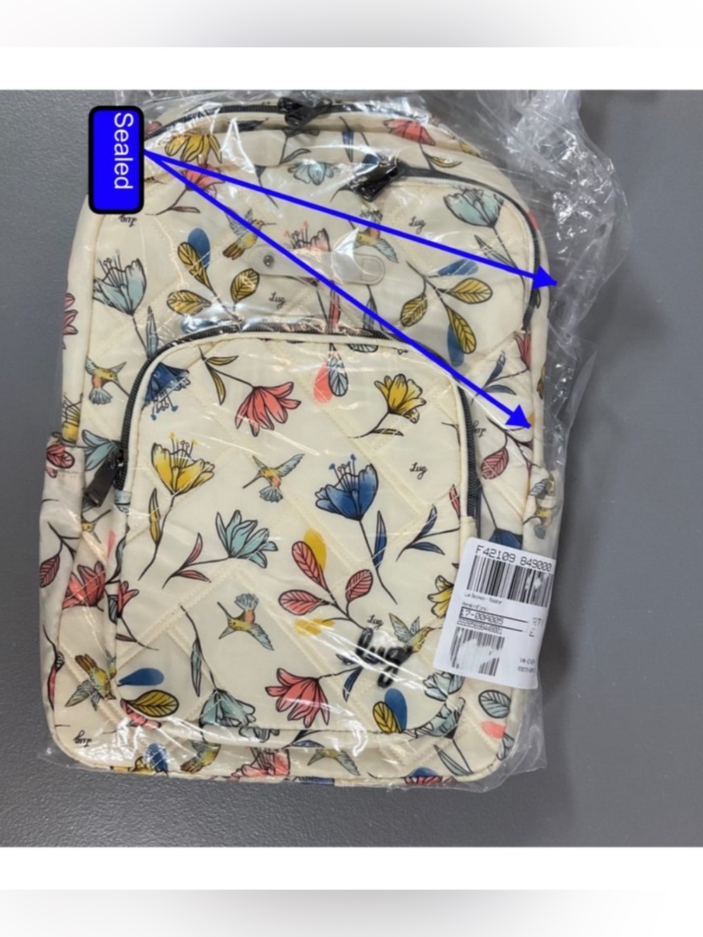 Lug Roadster Backpack NWT Hummingbird Floral - Picture 4 of 5
